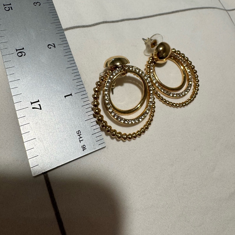Elegant Gold and Crystal Hoop Earrings - Picture 2 of 4